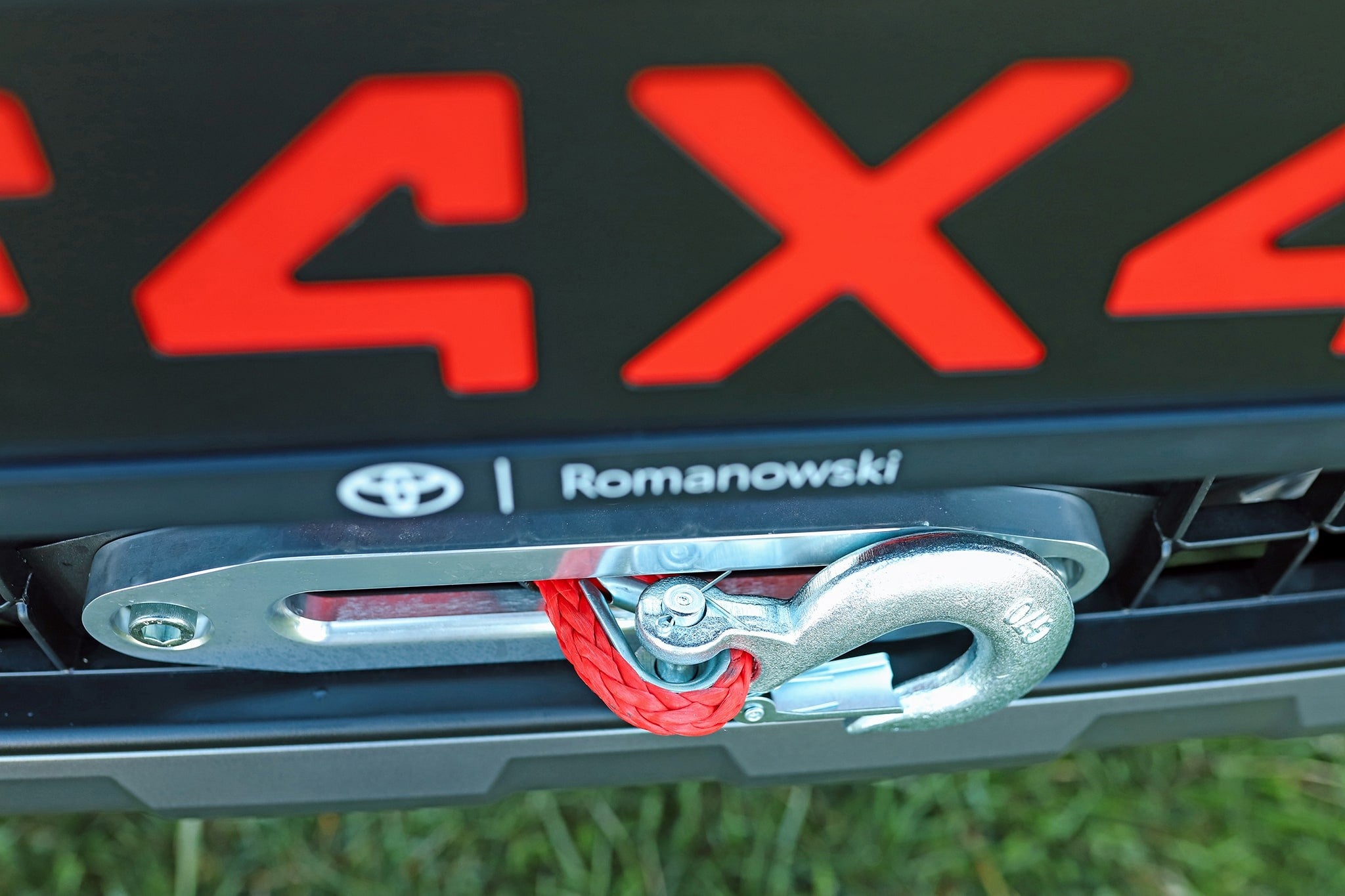 Płyta pod wyciągarkę Toyota LCJ250 2024-