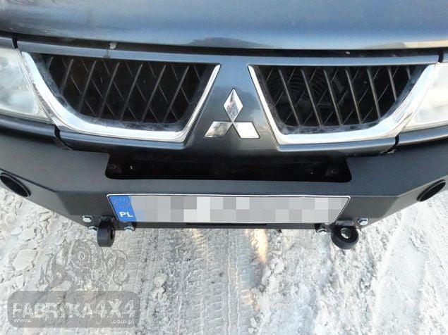 Zderzak przód Mitsubishi Pajero Sport 00-08
