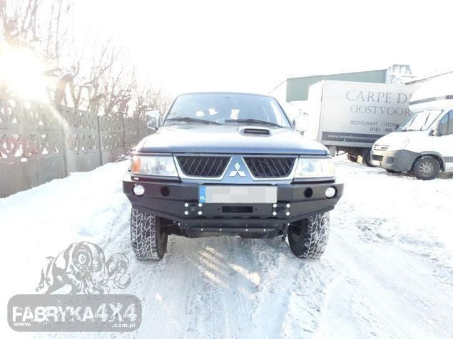 Zderzak przód Mitsubishi Pajero Sport 00-08