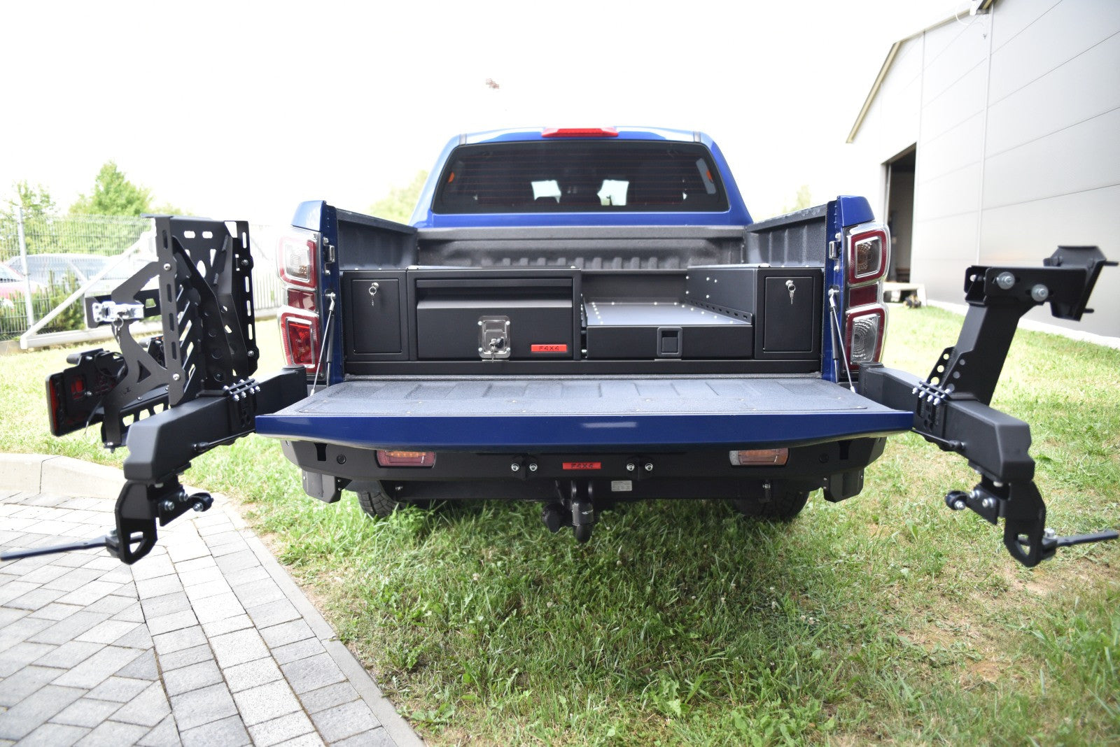Zabudowa wyprawowa półotwarta ISUZU D-MAX 2020-