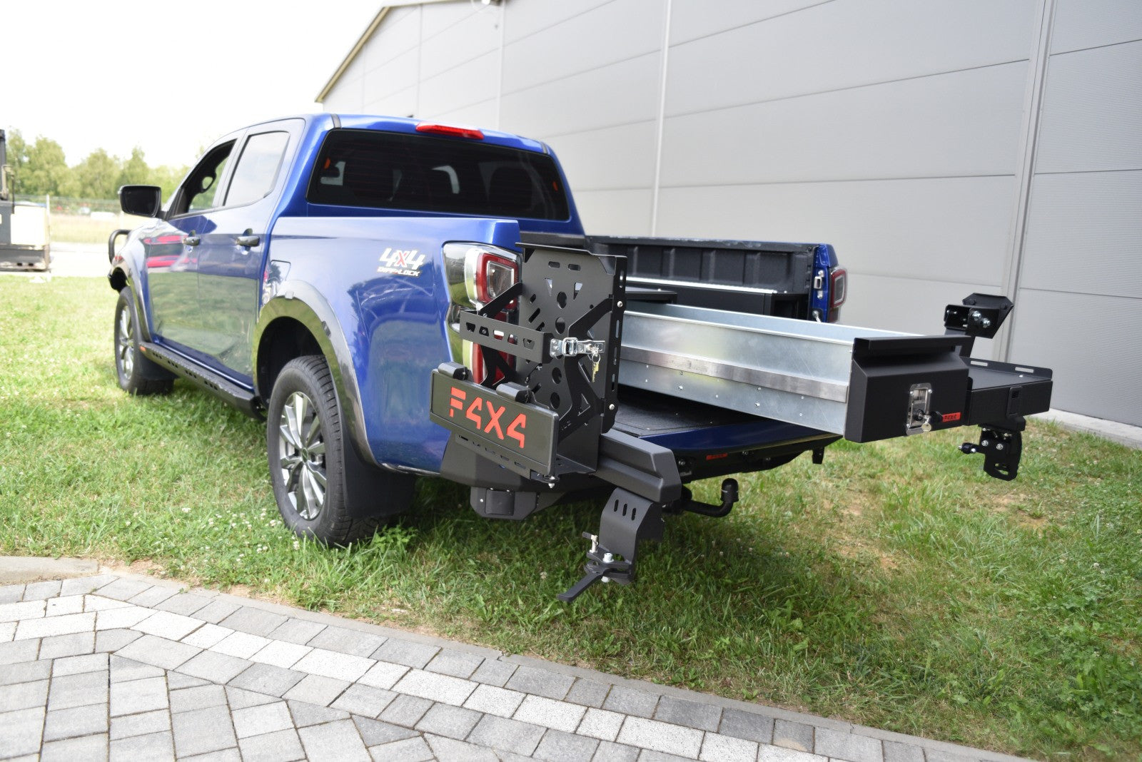 Zabudowa wyprawowa półotwarta ISUZU D-MAX 2020-