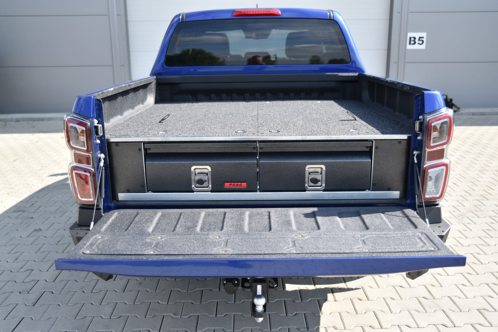 Zabudowa wyprawowa Isuzu D-MAX 2020-